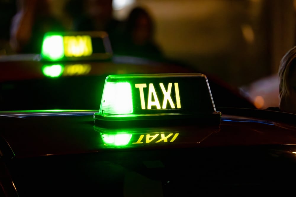 Número de Taxi Coruña, servicio disponible todo el día - Imagen destacada